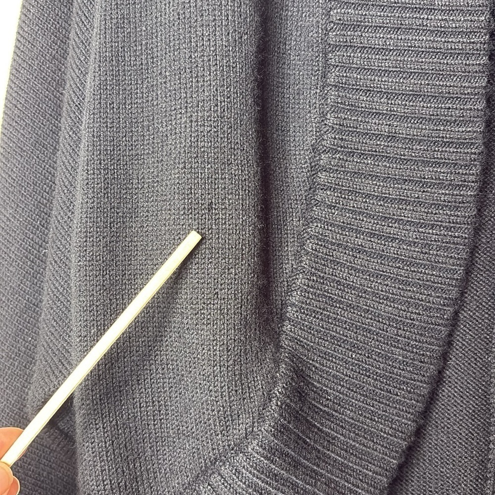 Banana Republic | Black Fine Merino Wool 1 Button Dolman Sleeve Knit Cardigan S - Picture 9 of 17